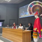 La Secretaría de Cultura dona un traje de danza Kuesalin al Museo de las civilizaciones de Italia
