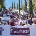 Marchan en Tlaxcala Mujeres y alzan la voz contra la violencia